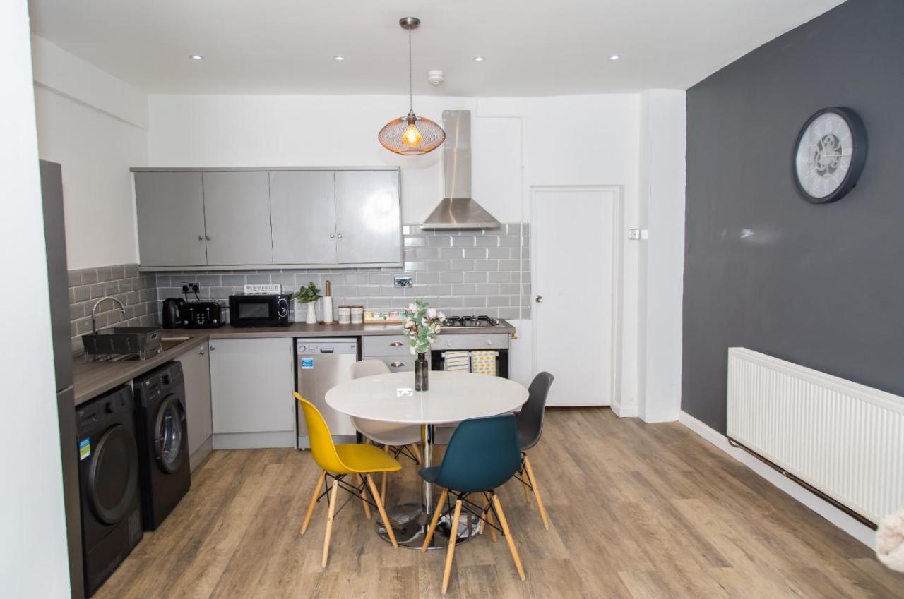 The Kensington House - Contemporary In Apartment *